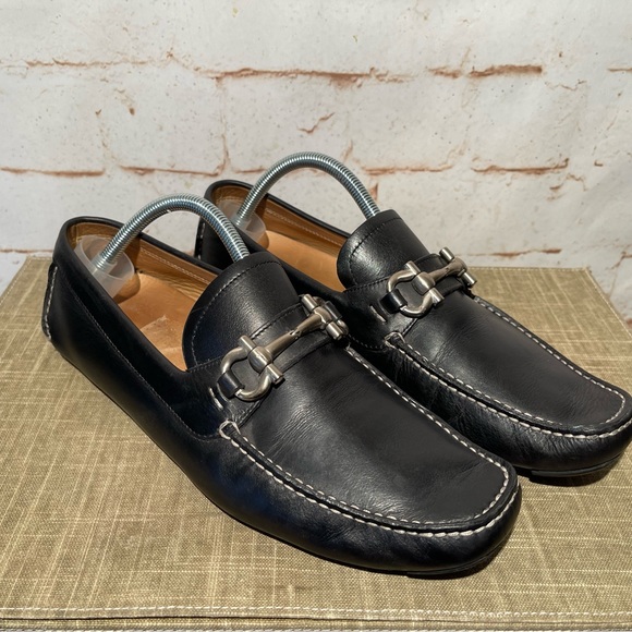 Salvatore Ferragamo Parigi Leather Gancini Driver EUC